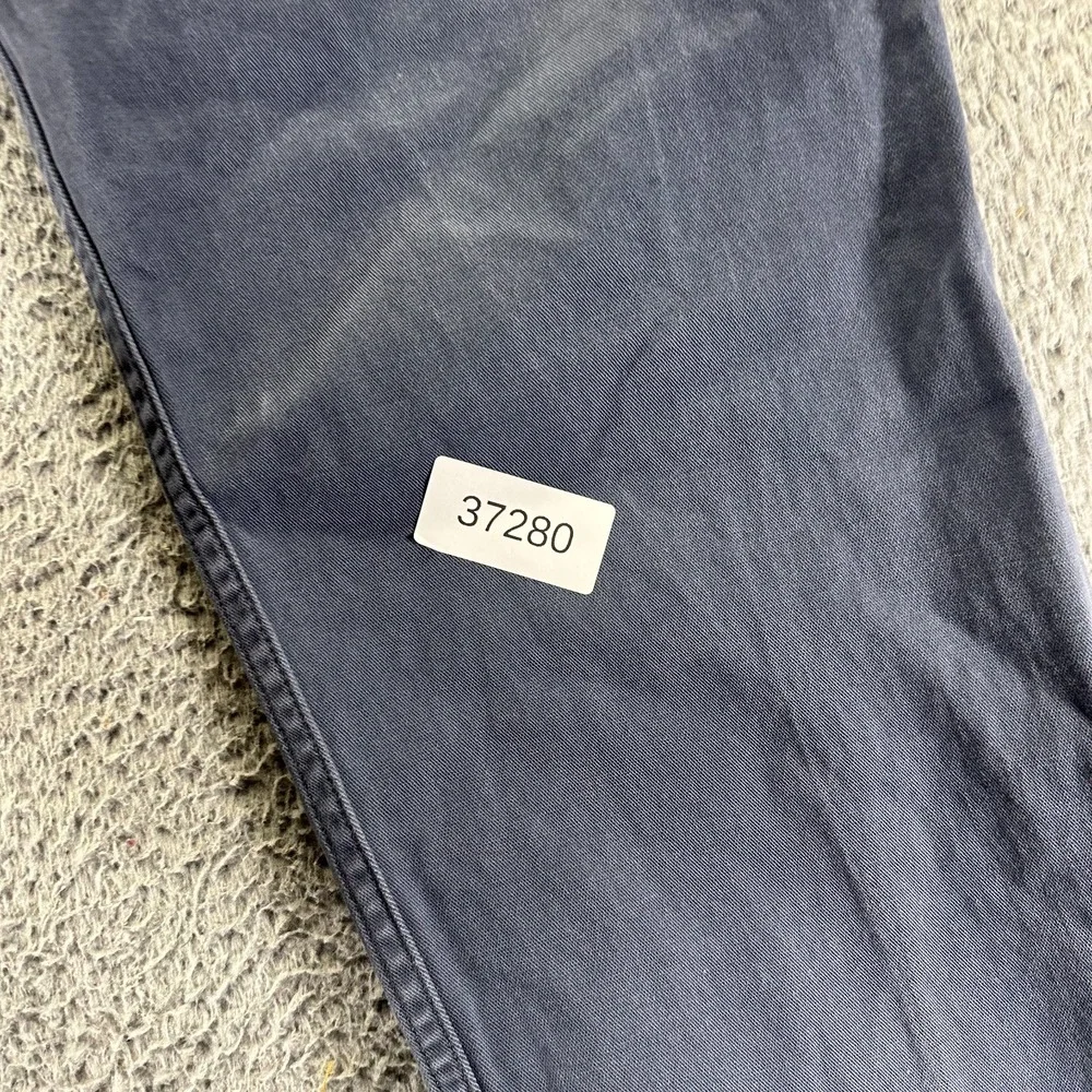 Levis before purchasing